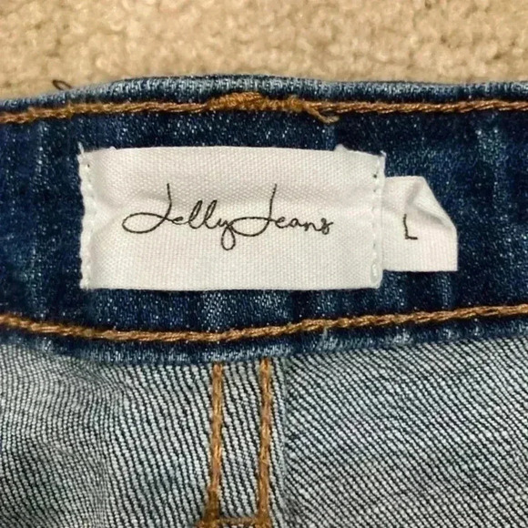 Jelly jeans High rise dark wash distressed denim shorts in size large - Picture 3 of 4